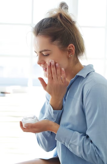 Untitled21 مقابله با خشکی پوست در زمستان؛ پوستی نرم و لطیف در فصل سرد