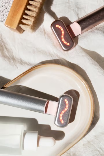 Untitled25 محصولات مینیمالیستی؛ آیا ساده‌سازی روتین پوستی، راز زیبایی است؟